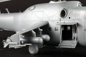 Trumpeter 05828 Mi-24A Hind-B 1/48 – Bild 17