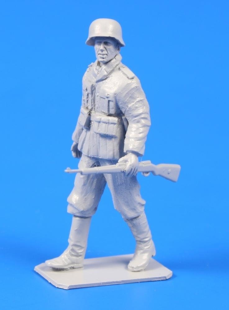 CMK 48303 Soldat allemand de la Seconde Guerre mondiale avec fusil Mauser 98, échelle 1/48 