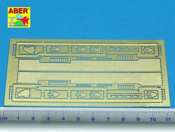 Aber 48005 Défenses pour canon automoteur antichar allemand Stug.III, Ausf.B et char PzKpfw III, Ausf.L (1/48)  – immagine 2