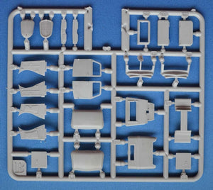 Camion plateau ACE 72584 US V-8 m.1936/37 1/72 – image 6