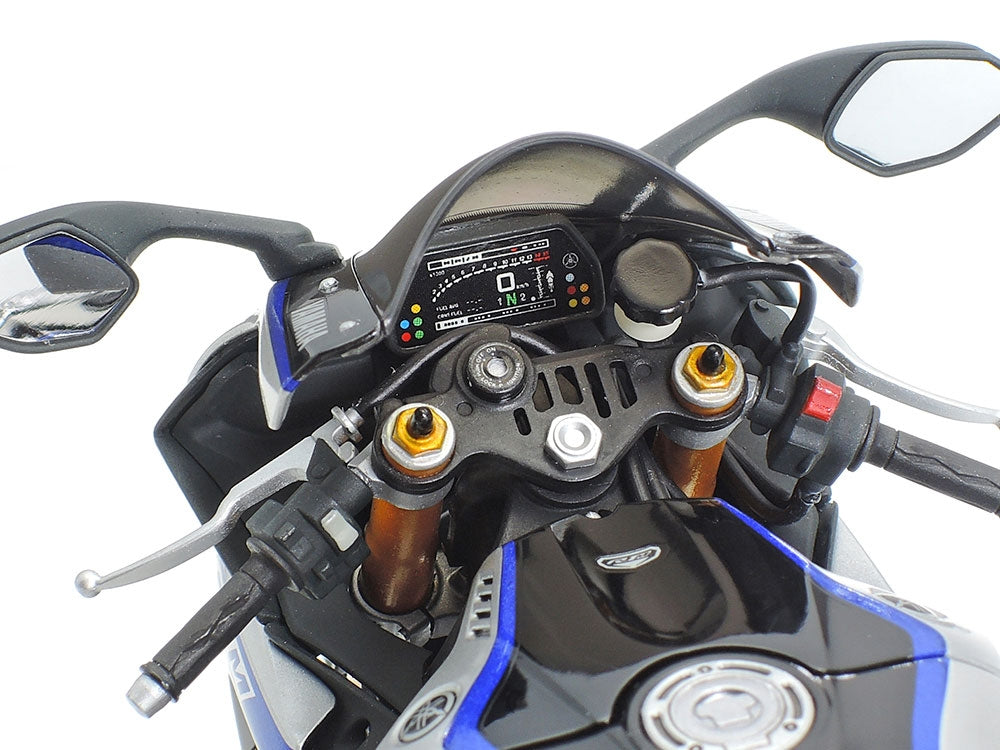 Tamiya 14133 Yamaha YZF-R1M 1/12  – image 7