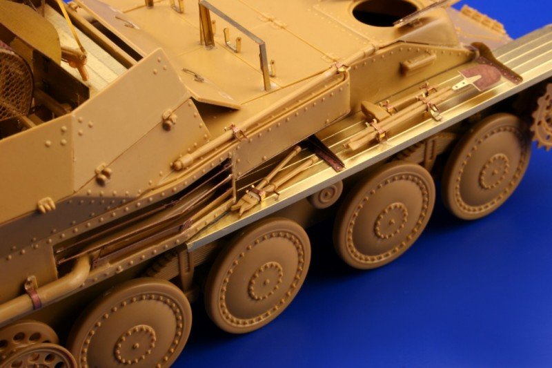 Eduard 36046 Flakpanzer 38 (Gepard) extérieur 1/35 Italeri – Bild 5