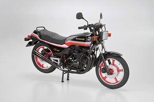 Aoshima 06267 Kawasaki KZ400M Z400GP 82 avec pièces personnalisées 1/12 – Bild 2