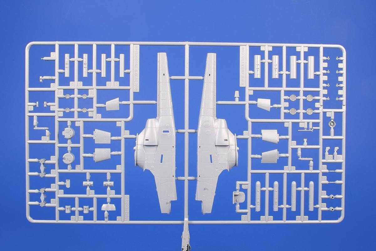 Special Hobby 72427 AH-1G Cobra « Early Tails » 1/72 – immagine 5