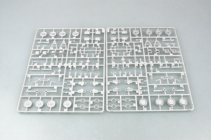 Trumpeter 01558 LAV III TUA (Tow-Under Armour) (1/35) – image 14
