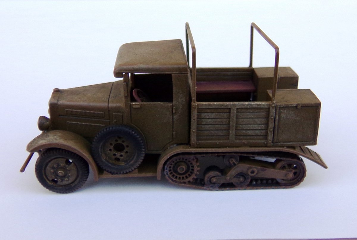 Premier à combattre PL042 Tracteur semi-chenillé polonais C4P (1/72) – image 3