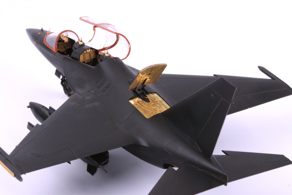 Eduard 73618 Yak-130 ZVEZDA 1/72 – zdjęcie 4