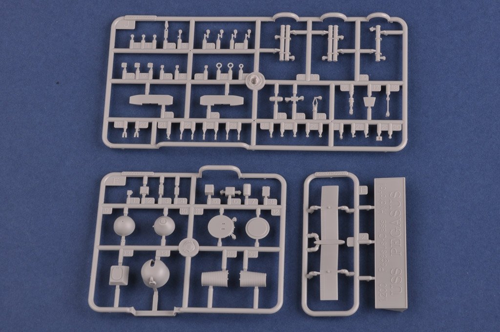 Hobby Boss 82005 USS Pegasus PHM 1 1/200 – immagine 4