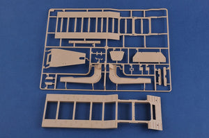 Hobby Boss 85513 Ukraine Tracteur KrAZ-6446 avec semi-remorque MAZ/ChMZAP-5247G 1/35 – image 7