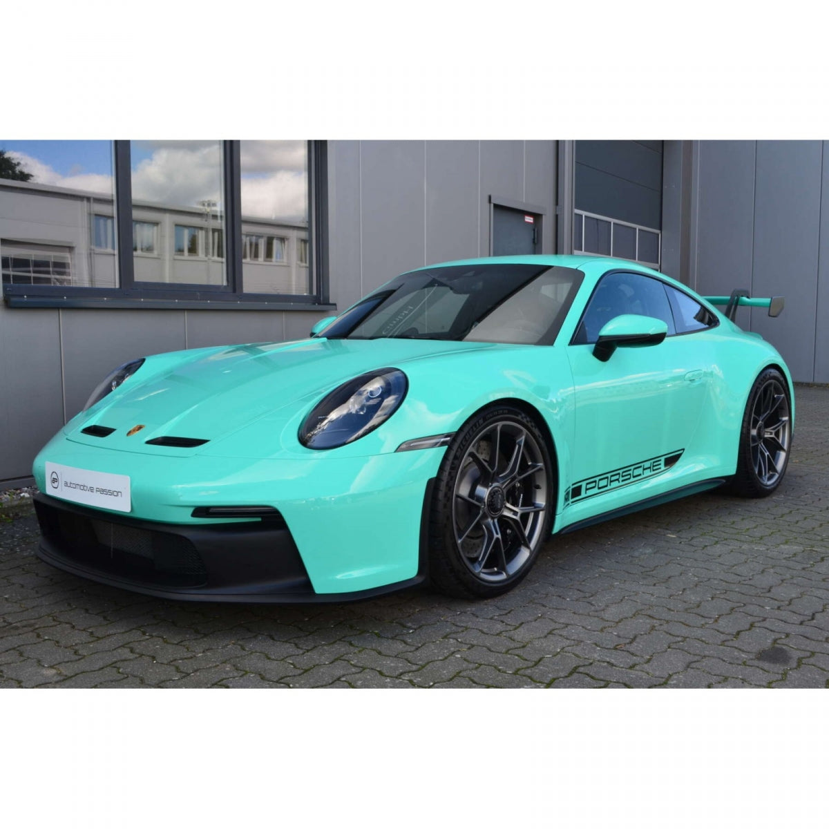 Peinture Mr. Paint MRP-C036 Vert Menthe Porsche 30 ml – image 2