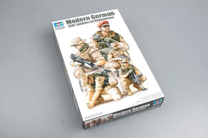 Trumpeter 00421 Soldats allemands modernes de l&amp;#39;ISAF en Afghanistan (1/35) – image 3