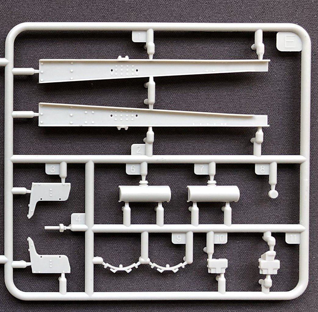 Maquette Thunder 35400 ChTZ S60 Stalinetz russe au 1/35 – image 11