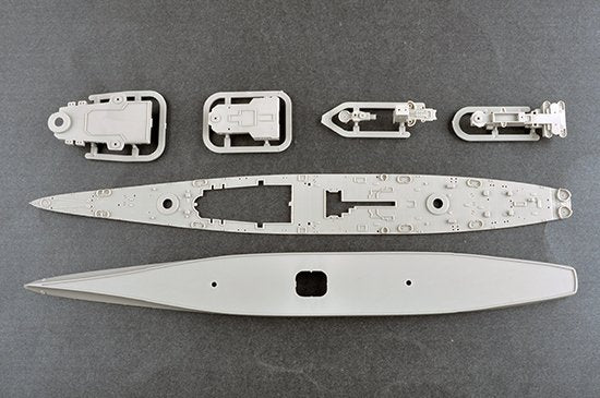 Trumpeter 06739 USS Guam CB-2 1/700 – immagine 6