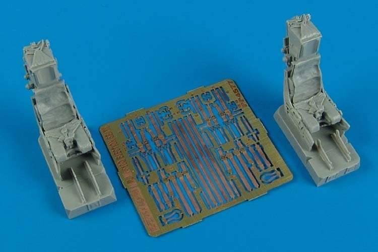 Aires 4577 M.B. Mk-10Q ejection seat (Mirage 2000B/N/D) 1/48