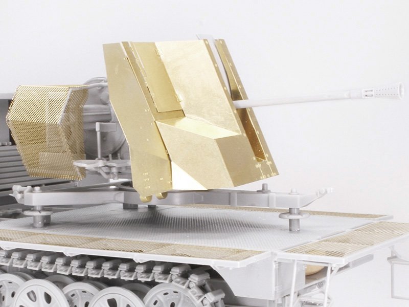 Dragon 6553 3.7cm FlaK 43 au Sd.Kfz.7/2 (1/35) – Bild 9