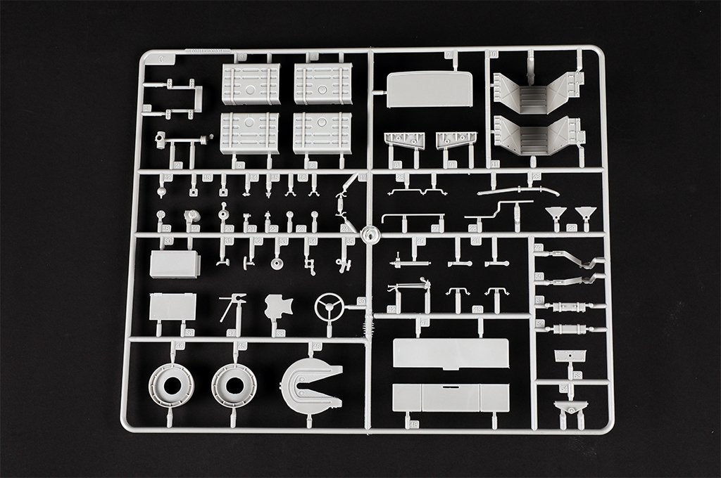 Trumpeter 01090 KZKT-74282 Tracteur lourd 1/35 – Bild 13