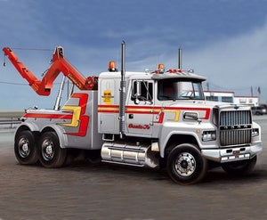 Italeri 3825 Camion de dépannage américain (1/24)