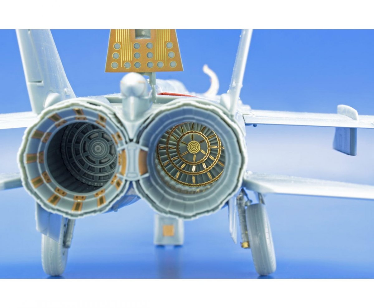 Eduard 48797 MiG-25PD/ PDS Foxbat extérieur KITTY HAWK 1/48 – immagine 10
