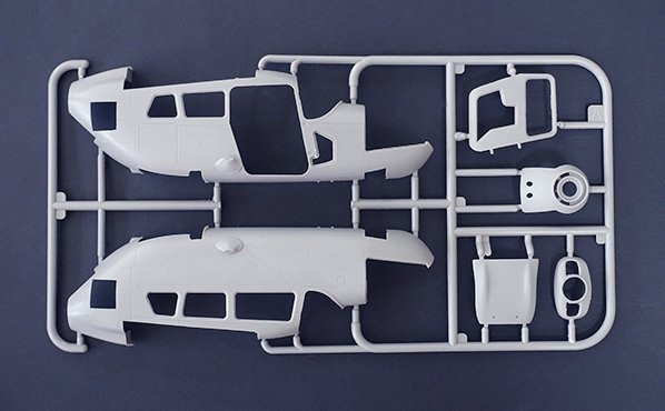 Roden 632 Cessna O-2A Skymaster 1/32 – immagine 3