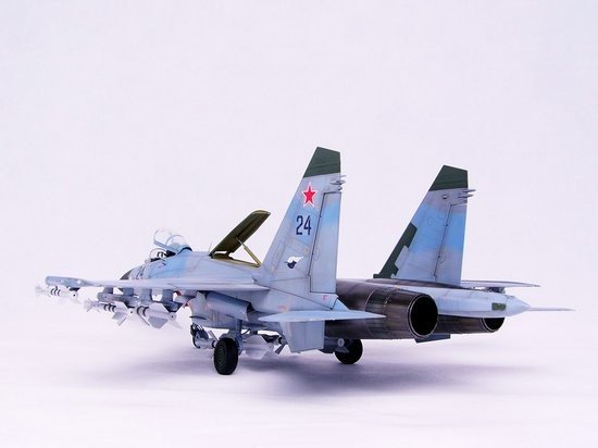 Trumpeter 02224 Sukhoi Su-27 Flanker B soviétique (1/32) – image 6