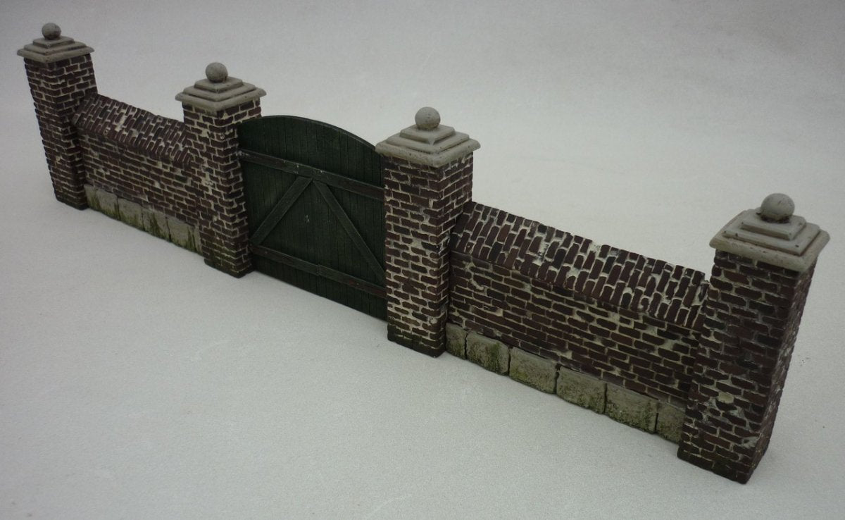 RT-Diorama 35244 Mur d&amp;#39;enceinte du parc avec portail 1/35 – immagine 5