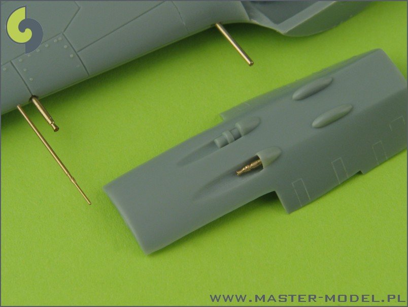 Ensemble d&amp;#39;armement Master AM-72-012 Fw 190 A2 - A5 (embouts de canon MG 17, MG FF, MG 151) et tube de Pitot – immagine 3