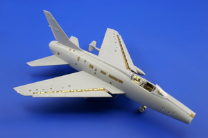 Eduard 73363 F-100C SA 1/72 TRUMPETER – image 3
