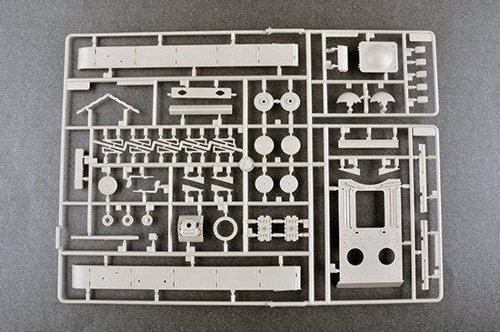 Trumpeter 09597 KV-1 1942 Char à tourelle simplifiée avec équipage, échelle 1/35 – image 7