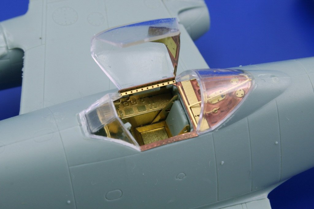 Eduard SS302 Me 262A Schwalbe 1/72 ACADEMY MINICRAFT – image 2