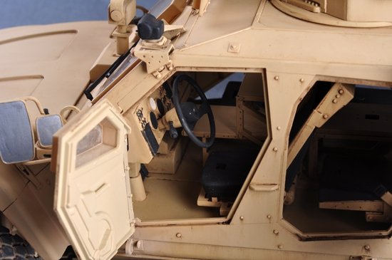 Trumpeter 00930 US M-ATV MRAP 1/16 – immagine 9