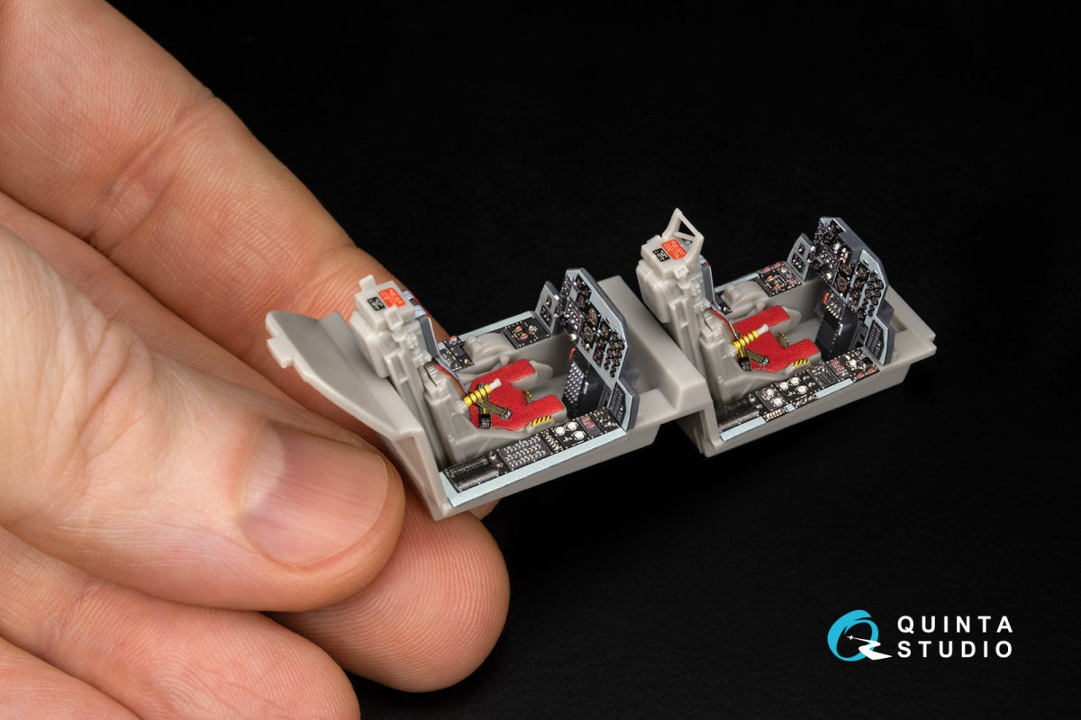 Intérieur imprimé et coloré en 3D sur papier décalcomanie (Hasegawa) de la Kawasaki T-4 (Quinta Studio QD+48349) (avec pièces en résine imprimées en 3D) 1/48 – image 3