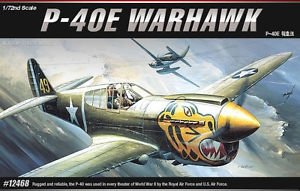 Maquette Academy 12468 P-40E Warhawk au 1/72