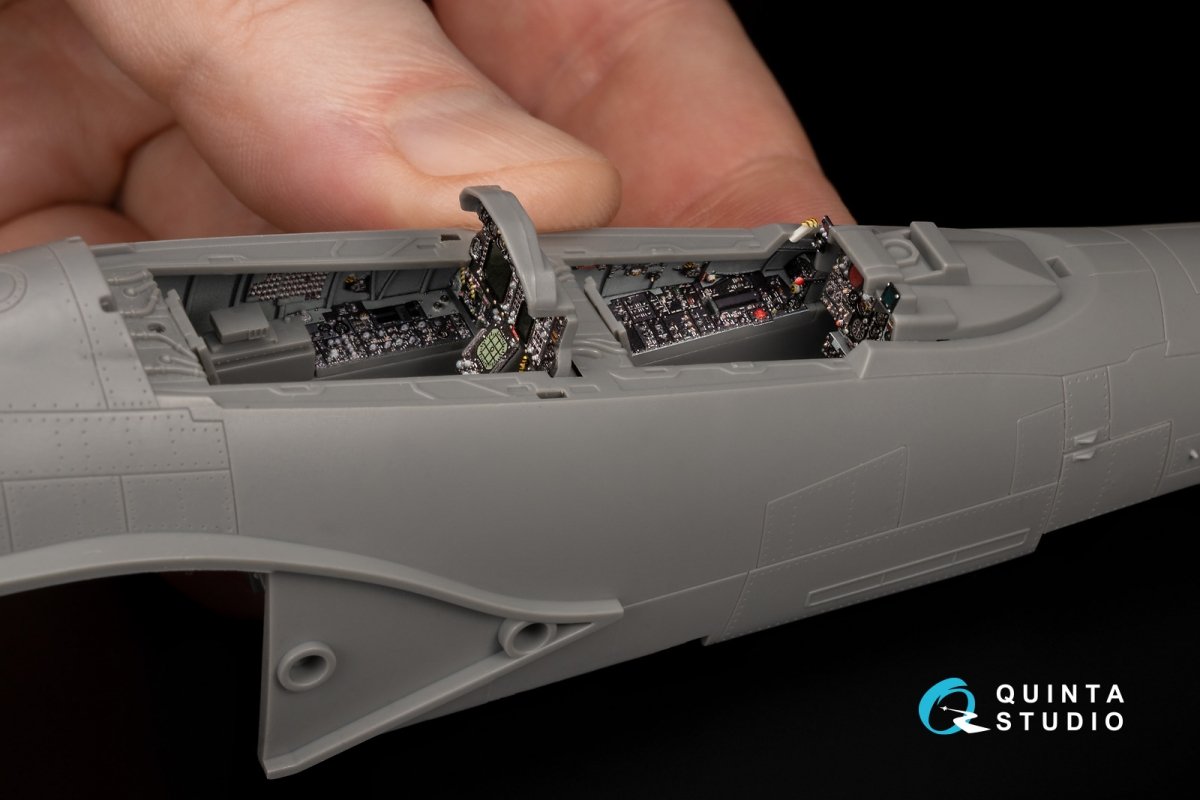 Quinta Studio QD+48342 F-4G tardif Intérieur imprimé en 3D et coloré sur papier décalcomanie (Meng) (avec pièces en résine imprimées en 3D) 1/48 – immagine 13