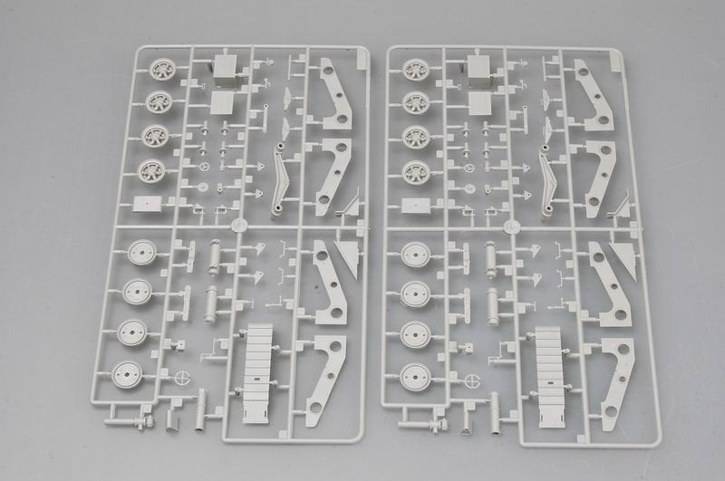Trumpeter 00327 Véhicule de reconnaissance JGSDF Type 87 (1/35) – image 18