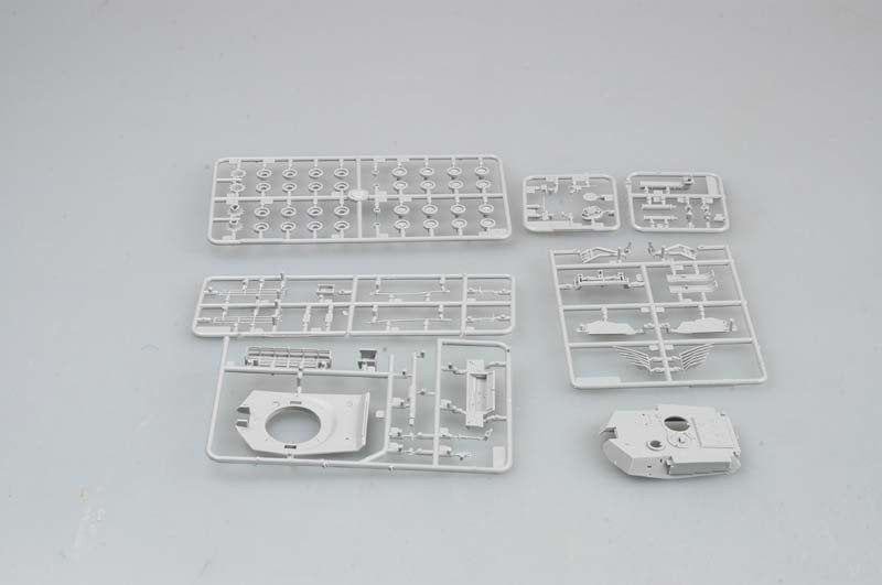 Trumpeter 07277 M1A1 avec système de lame de déminage (1/72) – image 4