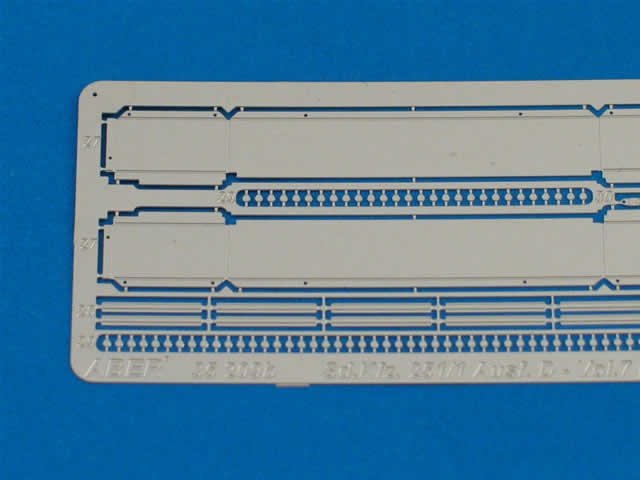 Aber 35209 Véhicule blindé de transport de troupes Sd.Kfz. 251/1 Ausf. D-vol. 7 - ensemble supplémentaire - sièges arrière et loges (1/35) – Bild 3