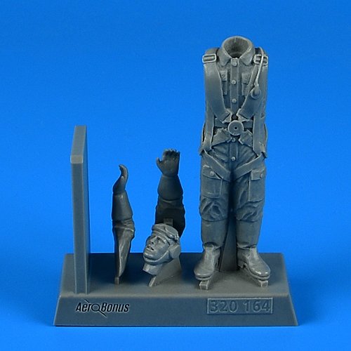 Aerobonus 320164 Pilote de l'Armée de l'Air française Seconde Guerre mondiale 1/32 