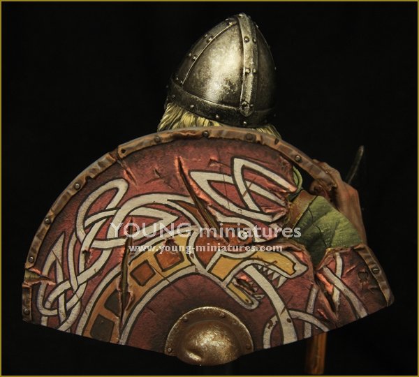 Young Miniatures YH1841 Guerrier VIKING 1/10 – image 4