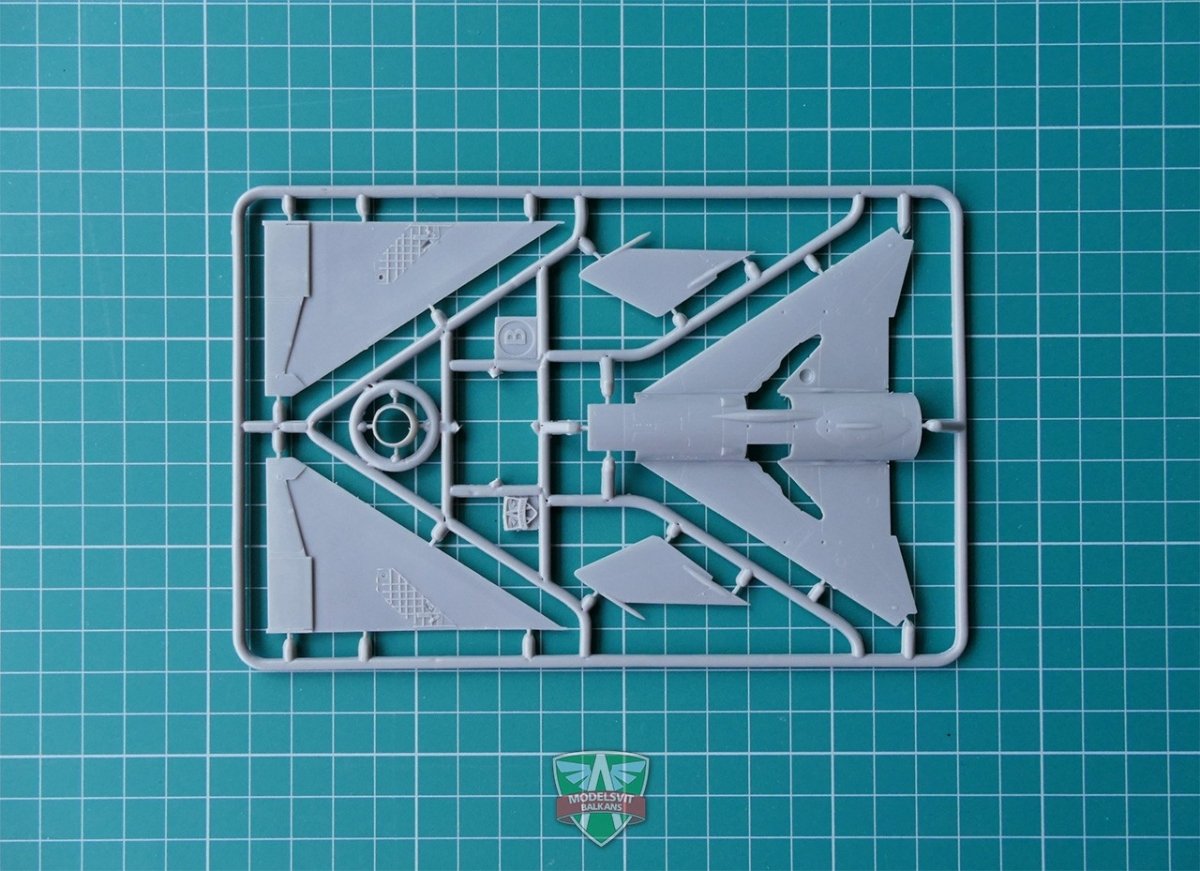 Modelsvit 72021 MiG-21F(Izdeliye &amp;quot;72&amp;quot;) chasseur supersonique soviétique 1/72 – image 6