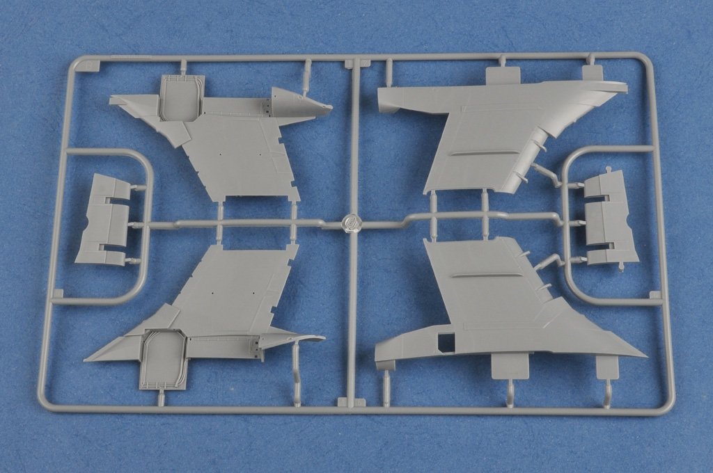 Hobby Boss 81710 A-6E TRAM Intruder – image 8