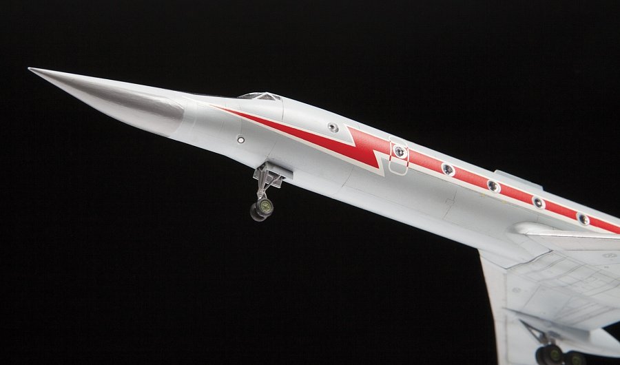 Zvezda 7036 Tupolev Tu-134UBL &amp;quot;Crusty-B&amp;quot; 1/144 – Bild 4