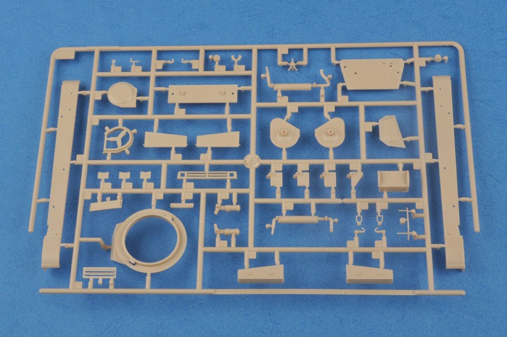 Hobby Boss 82479 Char léger hongrois 43M Toldi III (C40) (1/35) – image 6