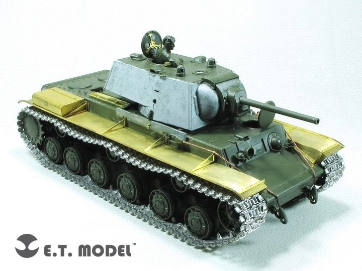 Maquette ET E35-297 du char lourd russe KV-1 (modèle de base pour Tamiya 35372, échelle 1/35) – Bild 4