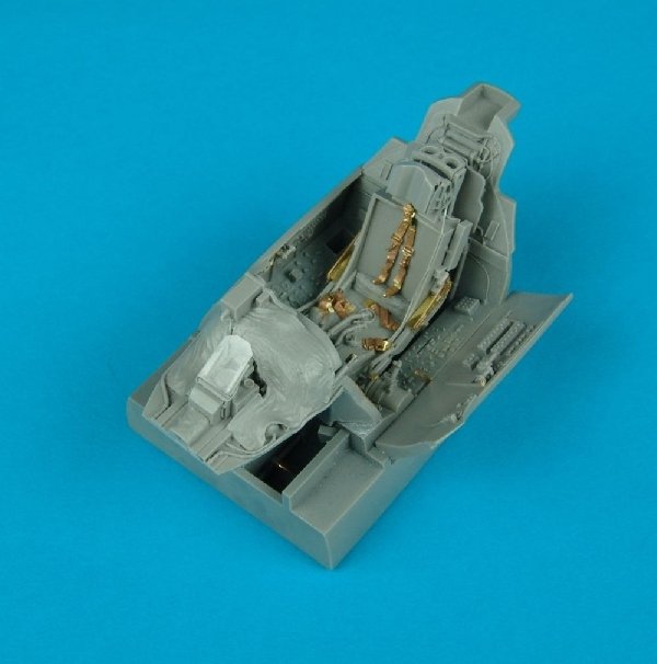 Ensemble cockpit Aires 2045 F-105D Thunderchief 1/32 TRUMPETER