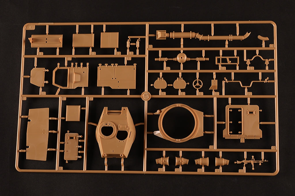 Hobby Boss 84573 LAV300 Canon Cockerill 90 mm 1/35 – Bild 7