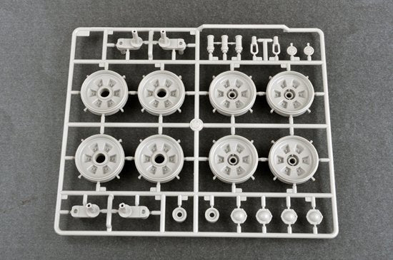 Trumpeter 00925 Char de combat principal russe T-72B1 avec blindage réactif Kontakt-1 1/16 – Bild 13