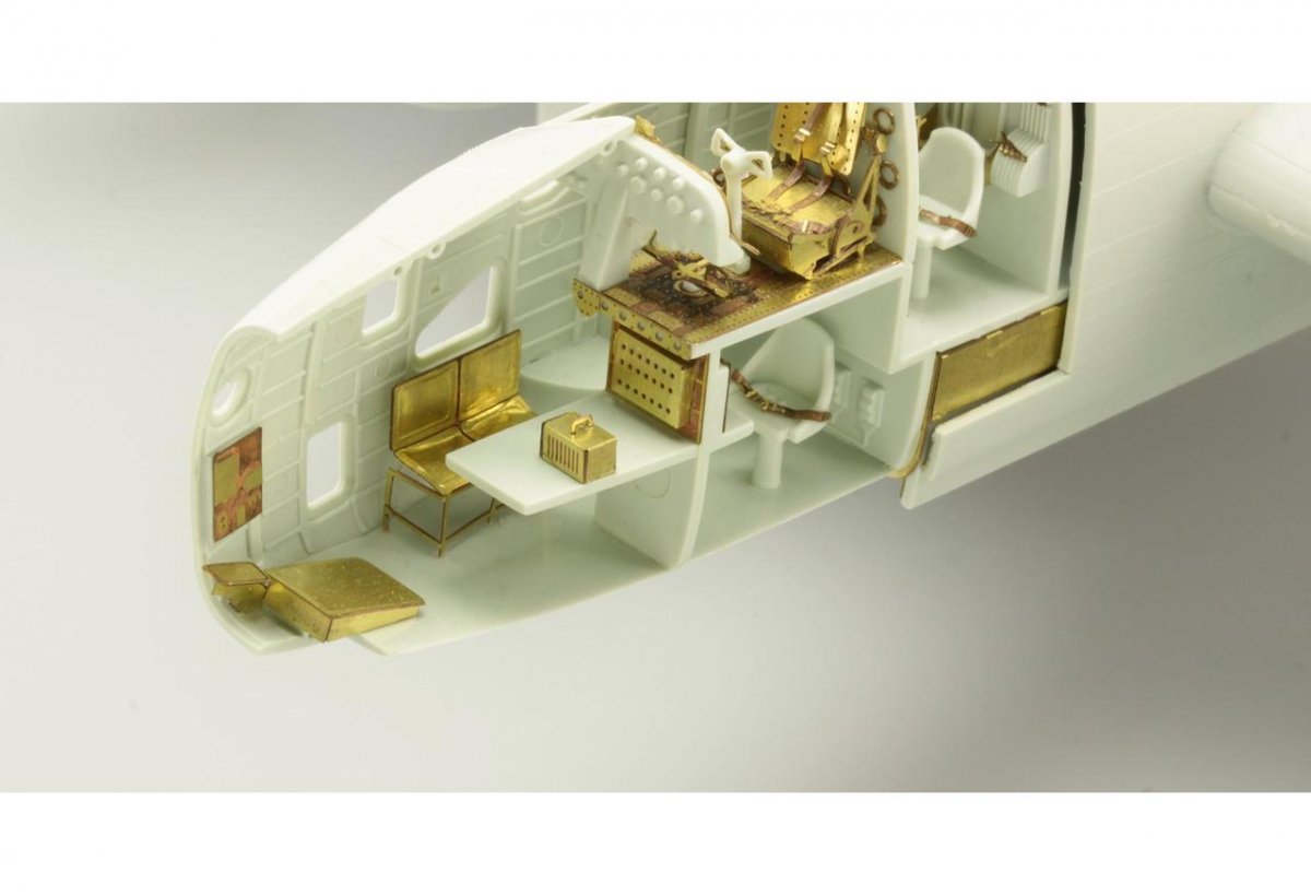 Intérieur du Halifax B Mk. III Eduard 73561 REVELL 1/72 – image 4