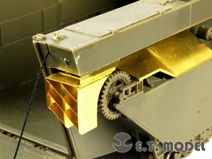 ET Modèle E35-121 US Water Buffalo LVT-4 (Version initiale) (Pour AFV 35205) (1/35) – image 6