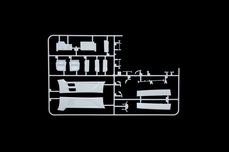 Italeri 3948 MERCEDES-BENZ MP4 GRAND ESPACE 1/24 – image 7