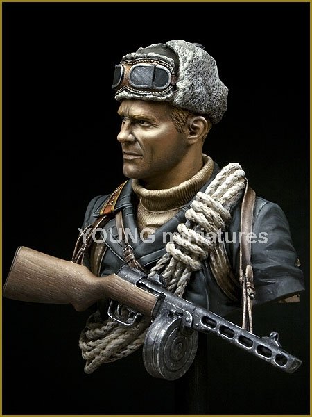 Young Miniatures YM1827 OFFICIER DE MONTAGNE SOVIÉTIQUE 1942 1/10 – Bild 3